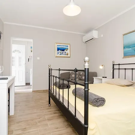 Porto Della Apartment