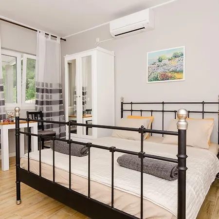 Apartman Porto Della *